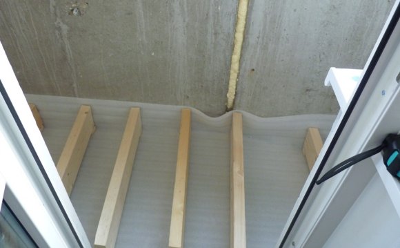 Утеплення підлоги на балконі